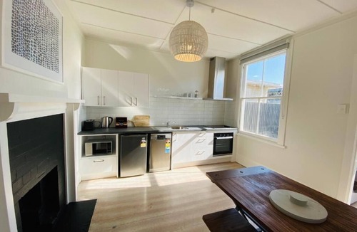 Napier Hotel | Shoreline Motel