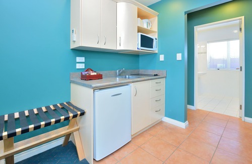 Napier Hotel | Shoreline Motel