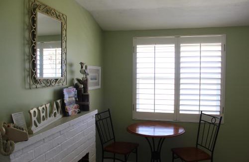 Reeds Hotel | Shoreline Suites & Cabana Cottages – Beachfront