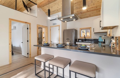 Pinetop-Lakeside Cottage | Shoreline Village Cabin 3