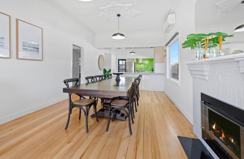 Tootgarook House | ShoreLine - WAKE UP ON THE WATER