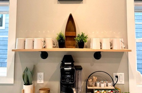 Riverside House | Shoreline | Waterfront | Sauna Dogs 20% Off Ski