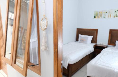 Tahunan Cabin | Shoreside - Bukit Asri