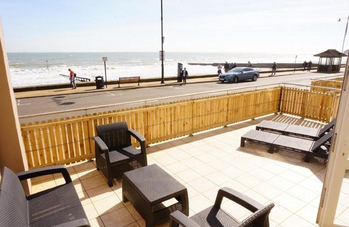 Shanklin Hotel | shoreside inn