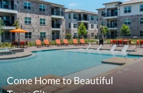 Texas City Apartment | ShoreSide Retreat near Galveston Pool Parking&WiFi