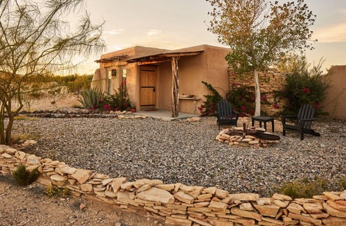 Study Butte-Terlingua House | Short Drive from Big Bend ⁠— Casa Piedra