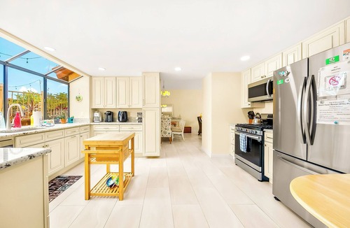 Guajome House | Short Drive to Beaches,Relax in Large Yard with AC!