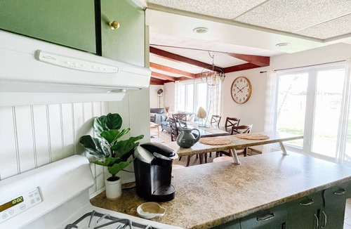 Ruthven House | Short Drive to Point Pelee! Forget Your Worries in This Spacious & Serene Space