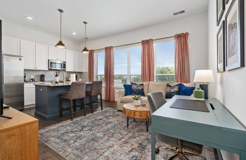 Short North Apartment | Short North 1BR | Near OSU | Garage | Elevator