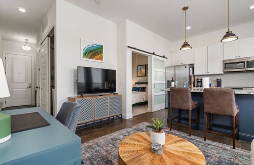 Short North Apartment | Short North 1BR | Near OSU | Garage | Elevator