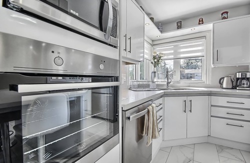 Victoria Village House | Short or Long term stay in Toronto home with family and friends 7 bdr. 6 bath