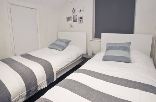 Stoke Bishop House | Short Stay Bristol - Druids Hill House