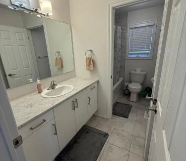 Centre Wellington House | Short Term Cozy Stay in Beautiful Fergus