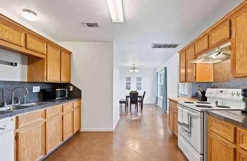 Killeen House | Short term rental! 1-6 months Duplex!