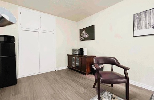 Central Oklahoma City Apartment | Short Travel Stay near Zoo Amtheater