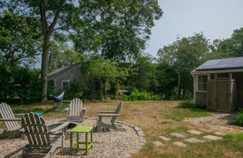 North Eastham House | Short Walk to Private Association Beach