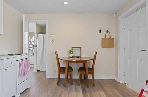 Old Orchard Beach Apartment | Short Walk to the Pier & Steps From the Sand!