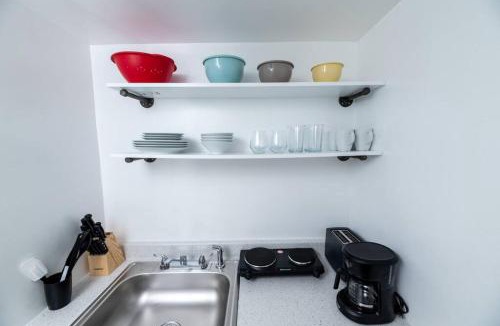 Wilton Manors Apartment | Short Walk to Wilton Drive Apt6