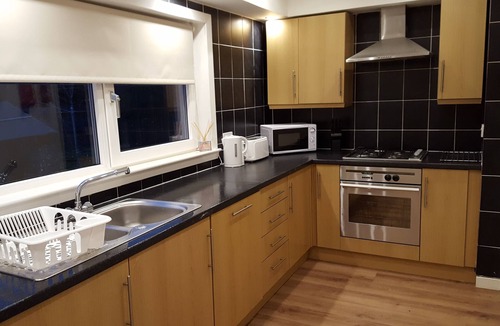 Shotts Apartment | Shotts Home From Home