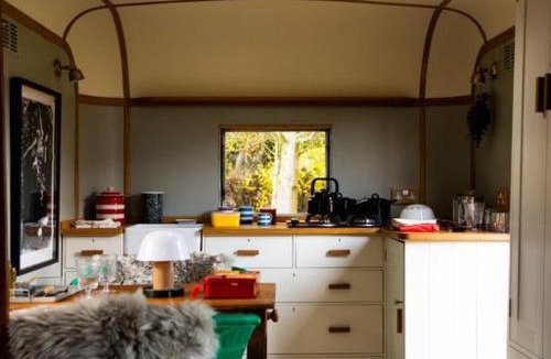 Banchory House | Showman's Caravan
