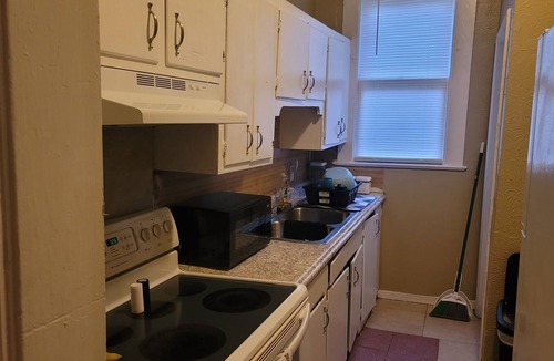 Highland Historic District Apartment | Shreveport Lovely 2 bedroom apartment near LSU