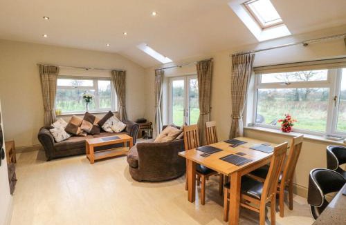 Blackburn House | Shreyas Cottage