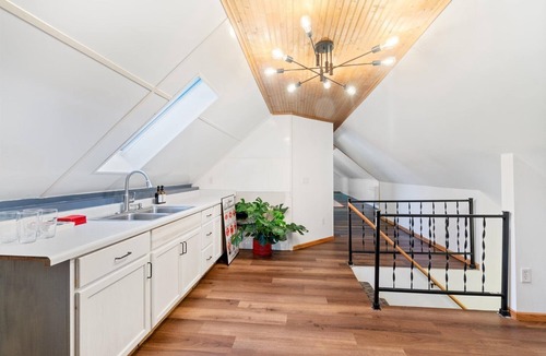 Audubon Park House | Shuffleboard - Gym - BBQ