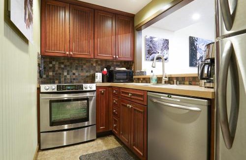 Deming House | Shuksan Suite