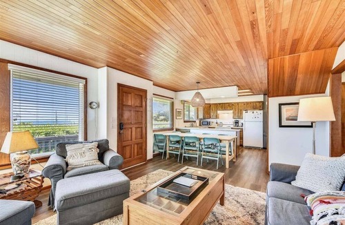 Arch Cape House | Shutterbug - 1 Block to the Beach!