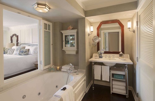 Downtown Hotel | Shutters on the Beach