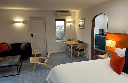 Greytown Bed & Breakfast | Shy Studio - Boutique accommodation in Greytown