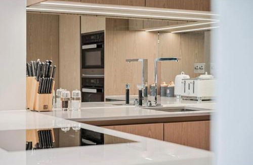 Tower Hill Apartment | SIAC Tower Bridge