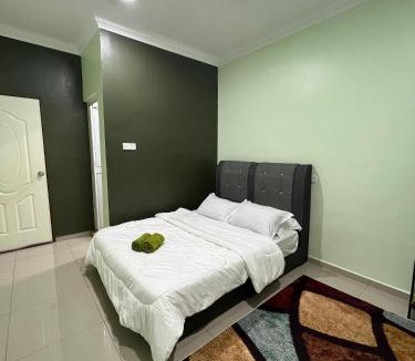 Tangkak House | Sialang Damai Inn