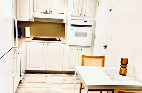 Hollywood South Central Beach Apartment | SIAN private apartment