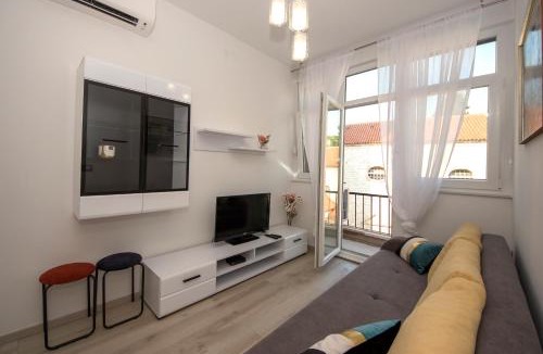 Plisac Apartment | Sibenik city center Apartment Sonia