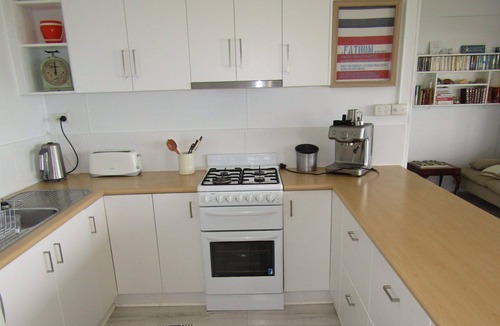 Para Wurlie House | Sibly's ~ Absolute beachfront shack *OFF PEAK SPECIALS*