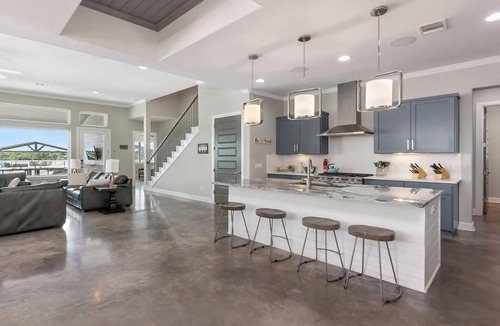 Kingsland House | Side by Side Lux Homes } Concierge Services