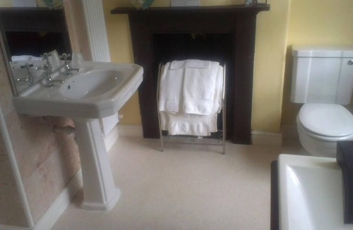 Bangor Bed & Breakfast | Side Room is a Double/Twin with a private bathroom