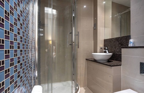 Pimlico Hotel | Sidney Hotel London Victoria