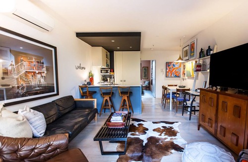 Collingwood Apartment | Sienna | Lux Designer Space | 150m to Smith St