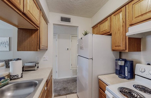West Old Town Apartment | Sienna Square, near Old Town
