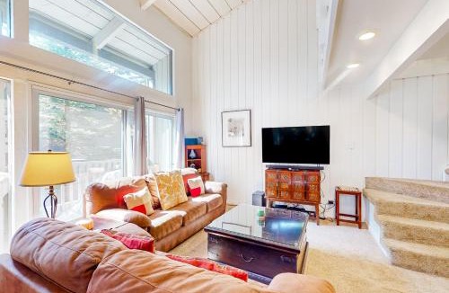 Mammoth Lakes Apartment | Sierra Park Villas 11 C