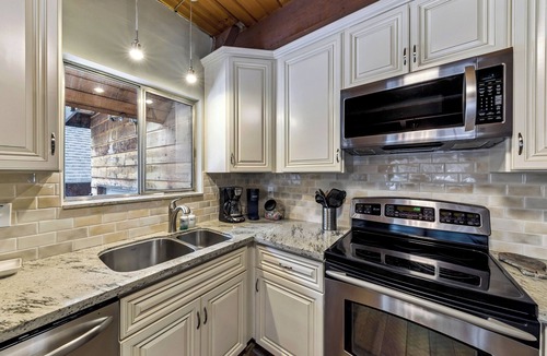 Sierra Tract Cabin | Sierra Pines Cabin BBQ, Fireplace, Updated Kitchen