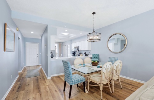 Palmer Ranch Condo | Siesta Key Beach Sunsets and Golf Await You