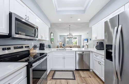 Palmer Ranch Condo | Siesta Key Beach Sunsets and Golf Await You