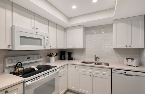 Siesta Key Condo | Siesta Key Beachfront Vacation Condo - great value and many amenities!