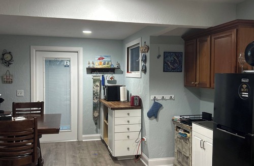 Riverview Estates House | Siesta Key Master suite 1 Lg BR & 1 large bonus rm w bed Heated Pool & Pets ok