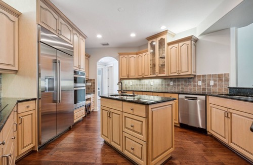 Bay Isle House | Siesta Key Pool Palace - Walk to Beach