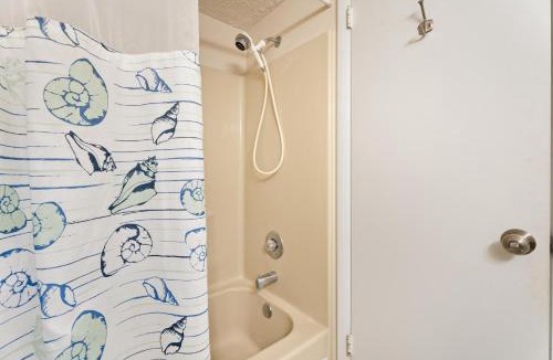 Midtown Ocean City House | Siesta Villa 104s