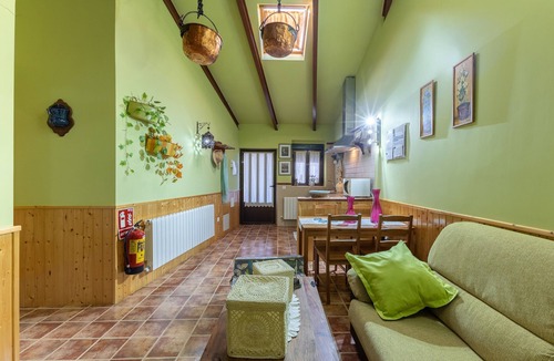 Manjabalago House | Siesta y Brisca Country House in Ávila with Mountain Views, Terrace and Balcony
